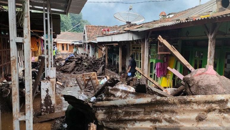 Banjir Bandang Bondowoso Disebabkan Longsor di Hulu Sungai