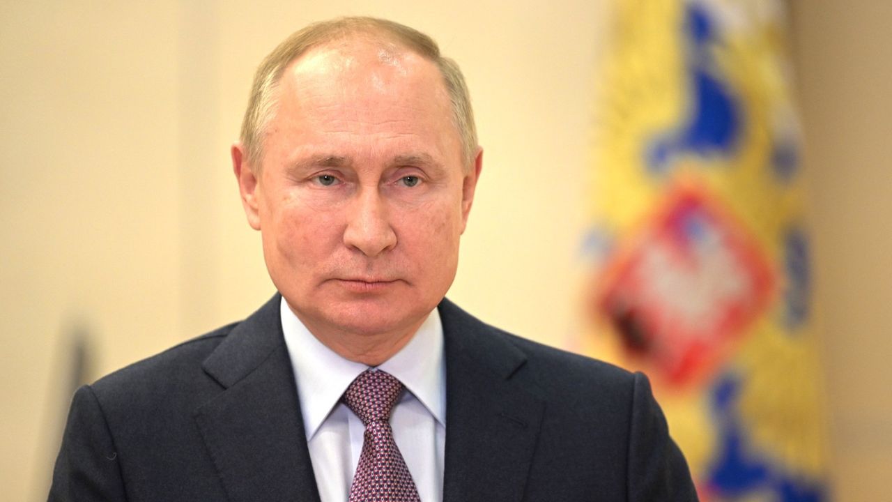 Putin Pecat Menteri Pertahanan Rusia Sergei Shoigu, Siapa Penggantinya?