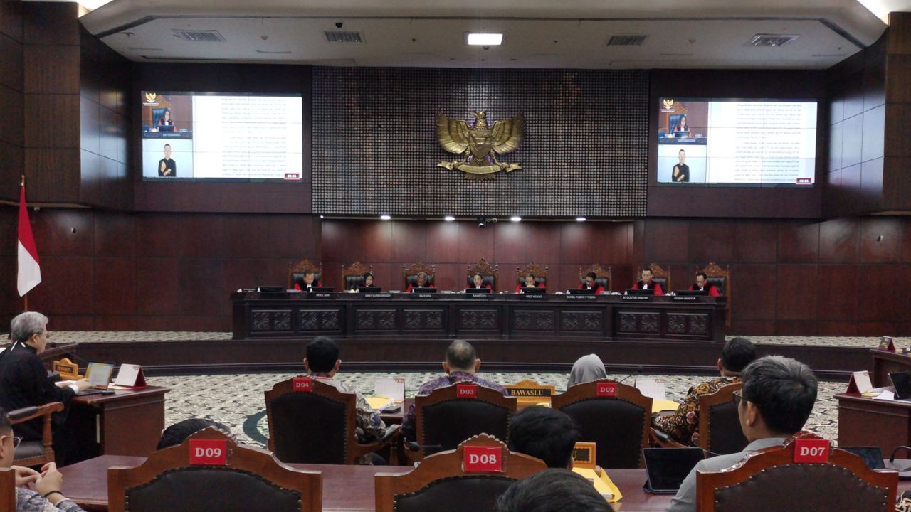 MK Tolak Seluruh Gugatan Anies-Muhaimin, Hakim Saldi Beda Pandangan
