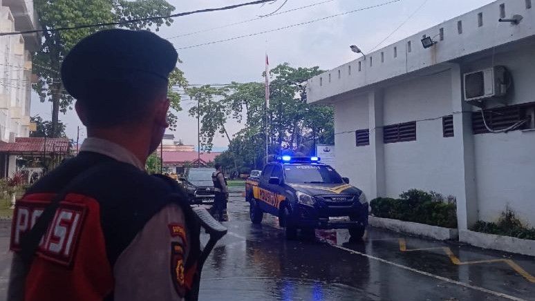 KPK Geledah Kantor Dinas PUPR Sumut Selama 6 Terkait Kasus Korupsi Korupsi Jalan