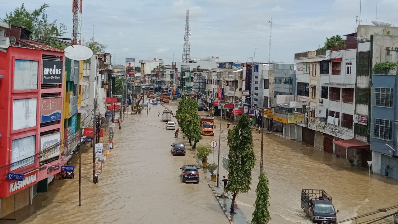 Ini Daftar 17 Kabupaten dan Kota di Sumut yang Dilanda Banjir dan Longsor