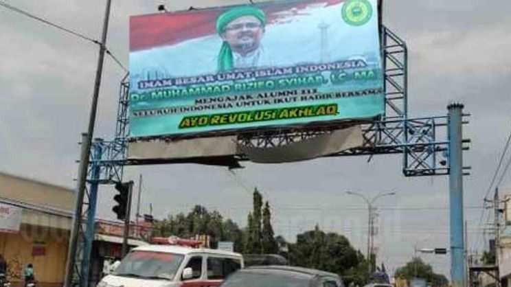 Fakta Donatur Muslim Indonesia-Arab Pasang Reklame Rizieq Shihab Berbayar