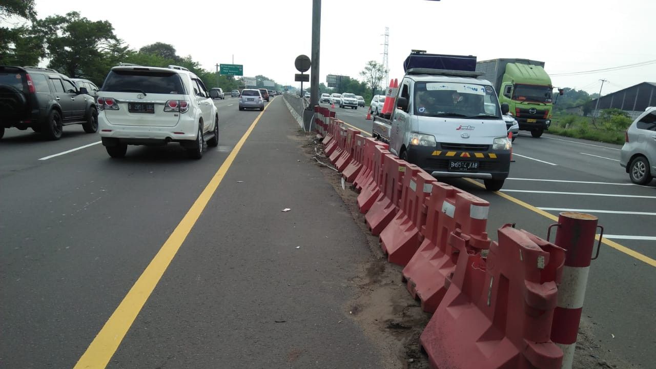 Jasa Marga Berlakukan Contraflow di Jalan Tol Jakarta-Cikampek Arah Cikampek