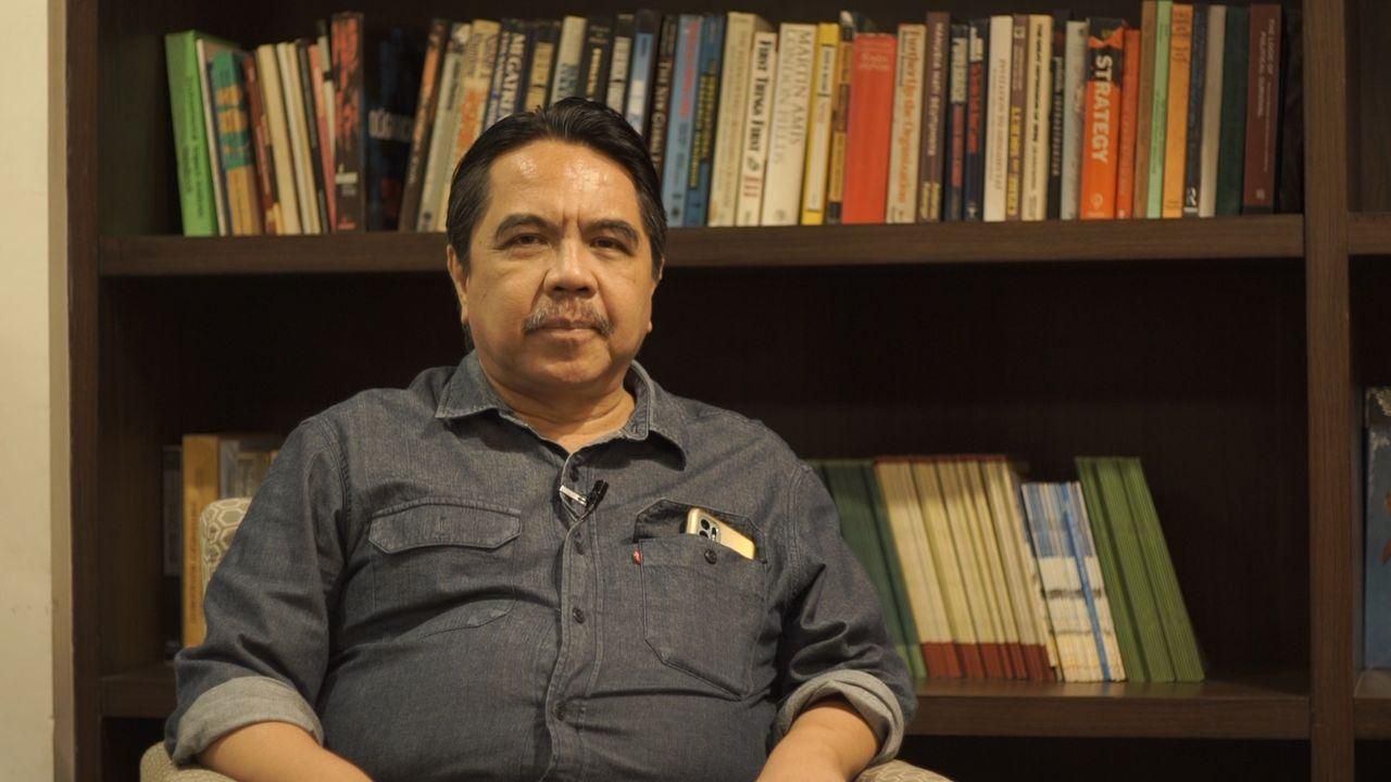 Dulu Babak Belur Dikeroyok, Kini Ade Armando Dijadikan Komisaris PLN NP, Selamat!