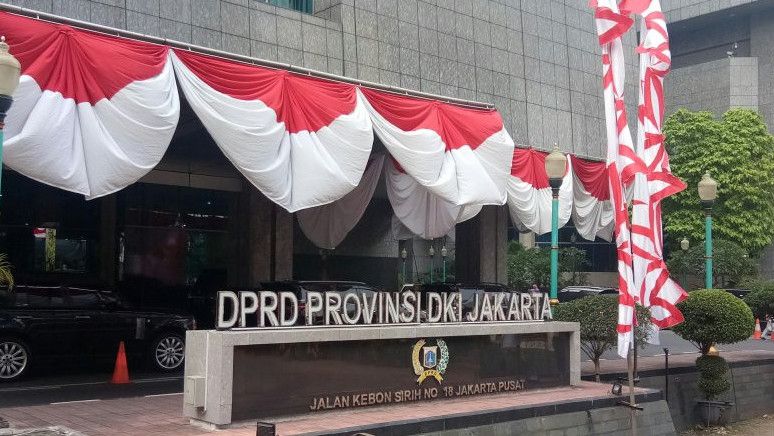 Kasus Dugaan Korupsi Pengadaan Tanah di Pulogebang, KPK Geladah Kantor DPRD DKI Jakarta