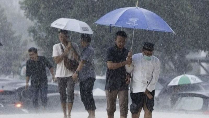 BMKG Prakirakan Hujan Lebat dan Angin Kencang Landa Sejumlah Wilayah di Indonesia Hari Ini