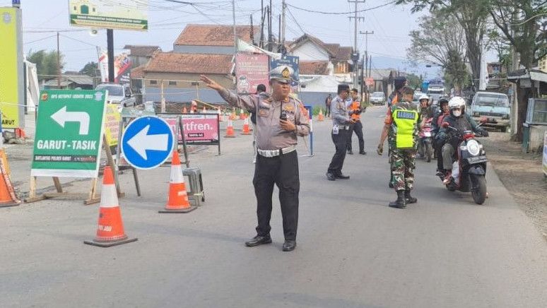 Polisi Sebut Arus Kendaraan dari Garut ke Bandung Masih Ramai, Sistem Satu Arah hingga Jalur Alternatif Diberlakukan