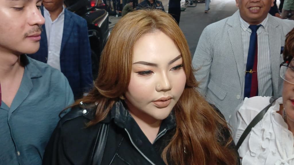 Usai Ditetapkan Jadi Tersangka, Lisa Mariana Langsung Sakit?