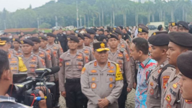 Kapolda Irjen Karyoto Pastikan Anggota Tak Bawa Senjata Api Saat Pengamanan Hari Buruh di Jakarta