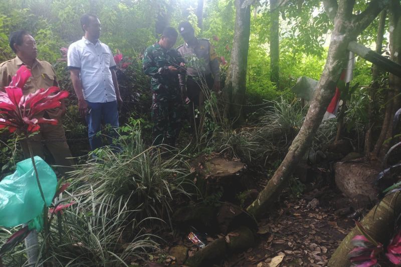 Polisi Selidiki Hilangnya Arca Siwa di Candi Ganter Malang