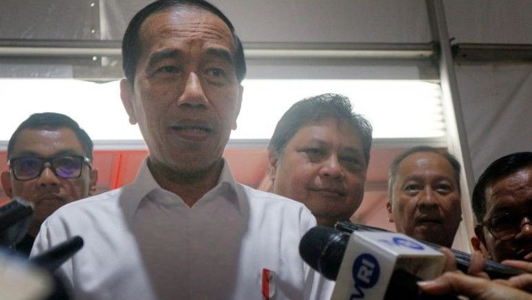 Prioritaskan Motor, Jokowi Sebut Pemerintah Masih Hitung Insentif Kendaraan Listrik