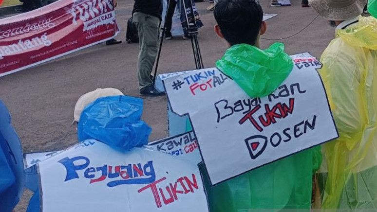 Tuntutan Dosen Kemdiktisaintek: Semua Tunjangan Kinerja Harus Dicairkan