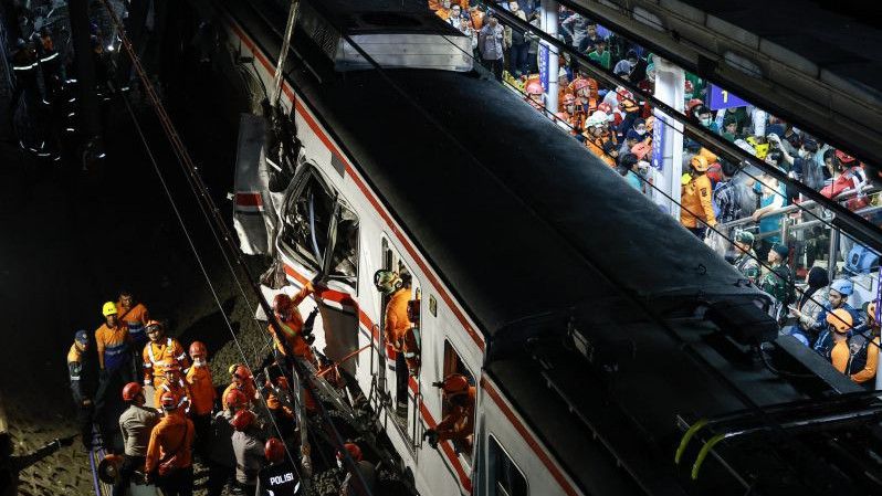 Update: 14 Tewas-84 Orang Luka dalam Tabrakan Kereta di Stasiun Bekasi Timur