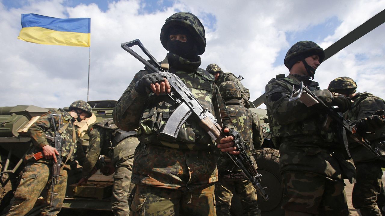 Dukung Penuh Ukraina, Prancis Siap Latih 7.000 Tentara Ukraina Hingga Akhir Tahun
