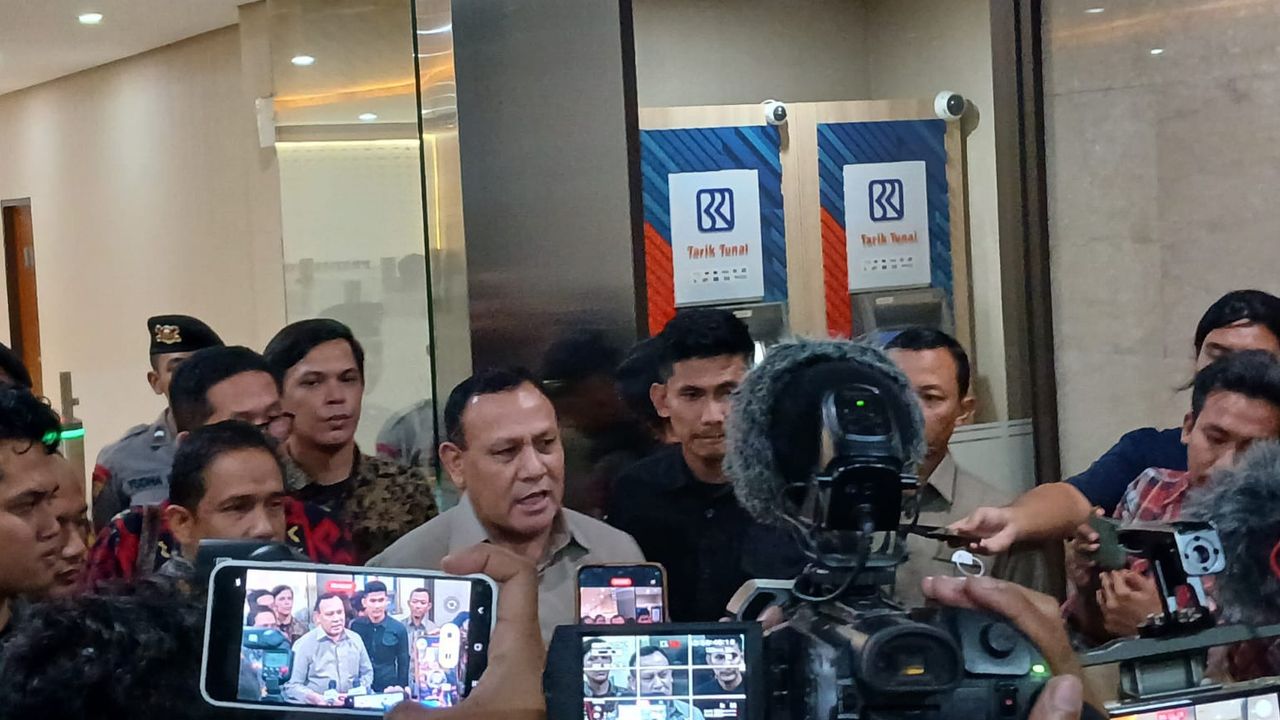 Jokowi Minta Agus Rahardjo Stop Kasus E-KTP Setya Novanto, Firli Bahuri: Jangan Jadi Pimpinan KPK Kalau Tak Berani Diintervensi!