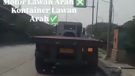 Viral Kontainer Melaju Lawan Arah di Tanjung Priok Jakut, Polisi Buru Sopir Truk Itu