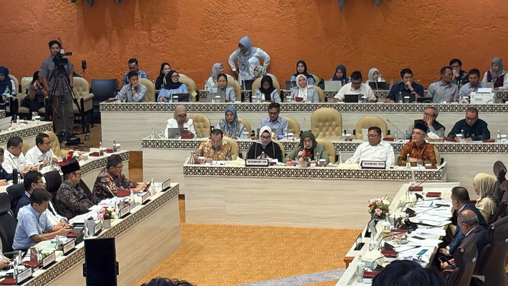 Imbas Cabut BPJS PBI, DPR Panggil Mensos hingga Menkeu