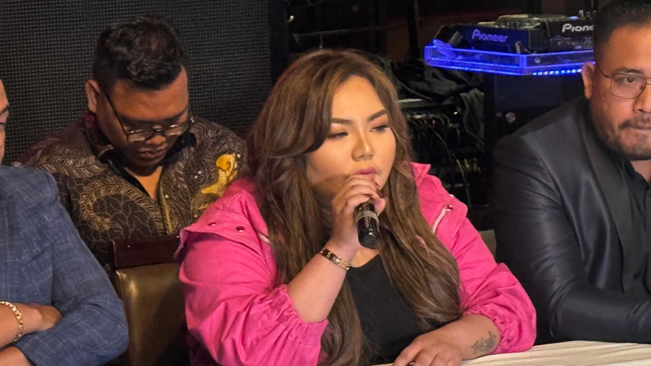 Blak-blakan Lisa, Ngaku Sempat Pacaran dengan Ridwan Kamil yang Disebutnya Over Protektif