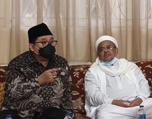 Rizieq Shihab Akan Dipanggil Paksa, Fadli Zon: Kapolda 'Luar Biasa Gagah'