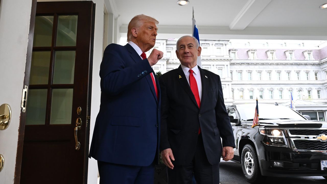 Trump Pasang Badan Soal Kasus Korupsi Netanyahu, Sebut Berjasa untuk Israel