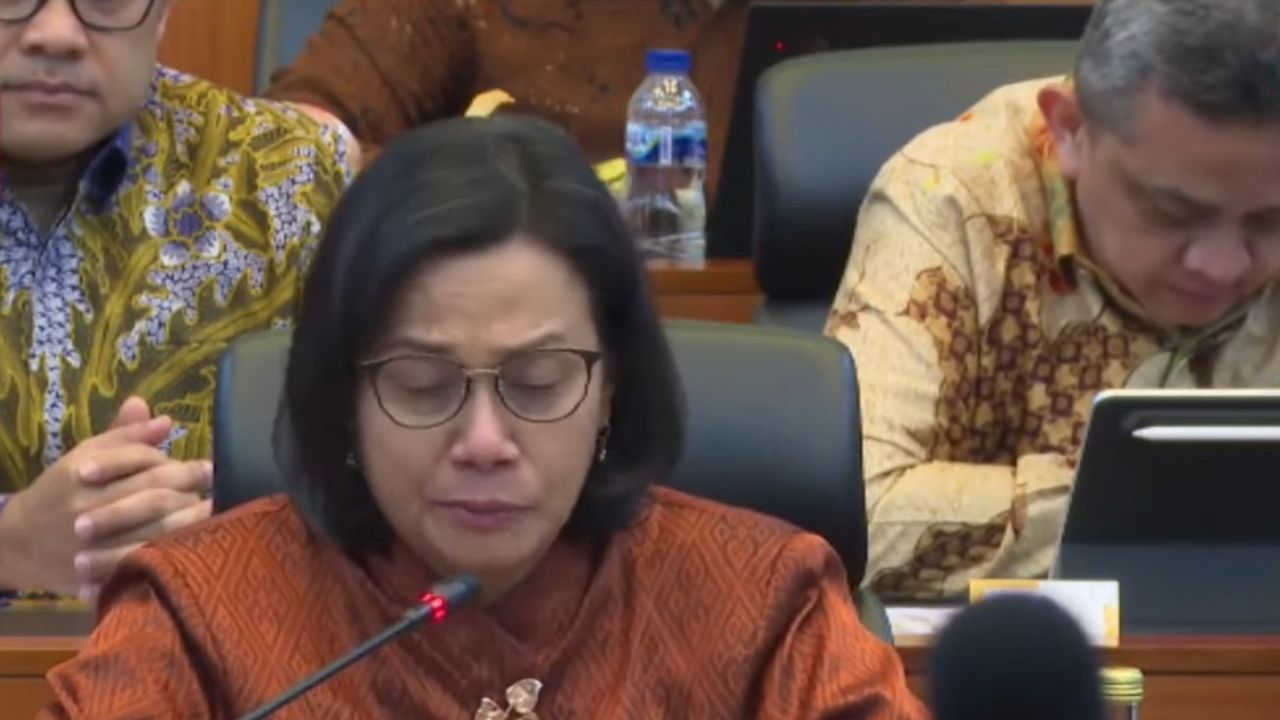 Sri Mulyani Menangis Saat Pamitan dengan Banggar DPR