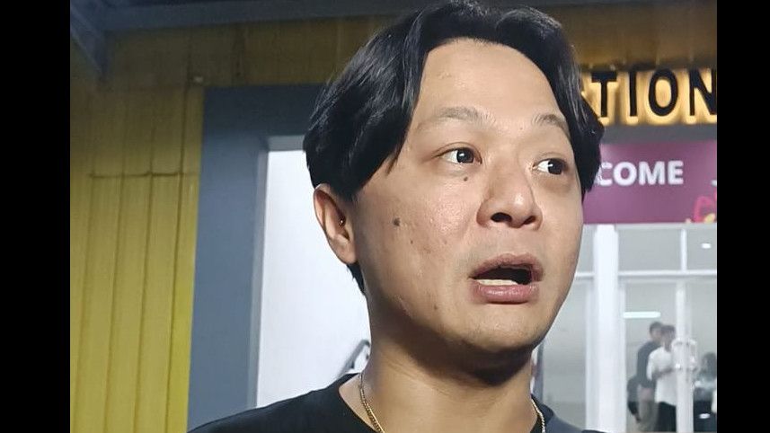 Terlihat Mahir Gendong Anak Erika Carlina, DJ Bravy Ngaku Sempat Ketakutan