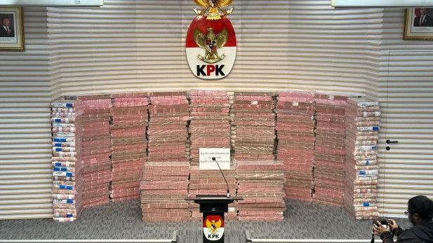 Pamer Duit Rp300 Miliar, KPK: Bukan Minjam, Itu Rampasan yang Dititip ke Bank