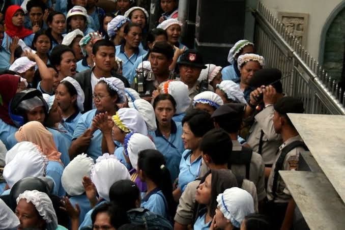 Prabowo Terbitkan PP 6 Tahun 2025: Pekerja Kena PHK Dapat 60 Persen Gaji Selama 6 Bulan