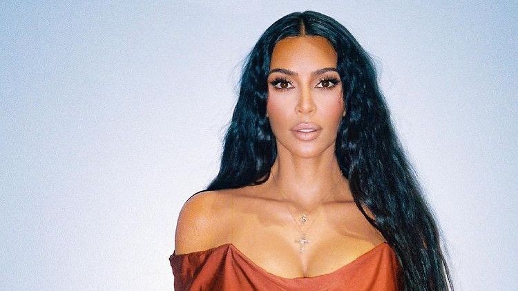 Kim Kardashian Bongar Pahitnya Pernikahan Selama Bersama Kanye West: Aku Mati Rasa