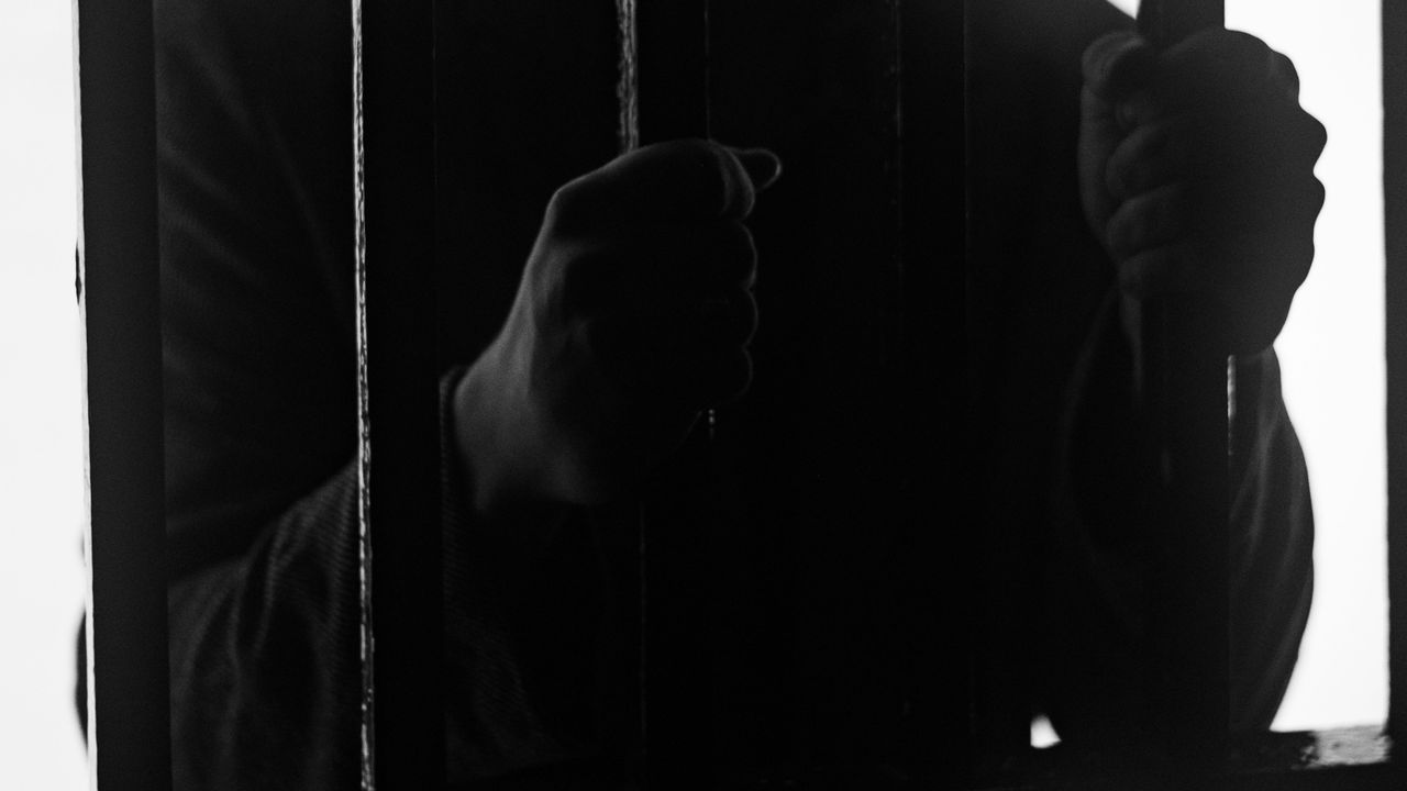 Teganya Penagih Utang, Rampas Motor dan Buang SIM-STNK Korban di Jalanan Jakut