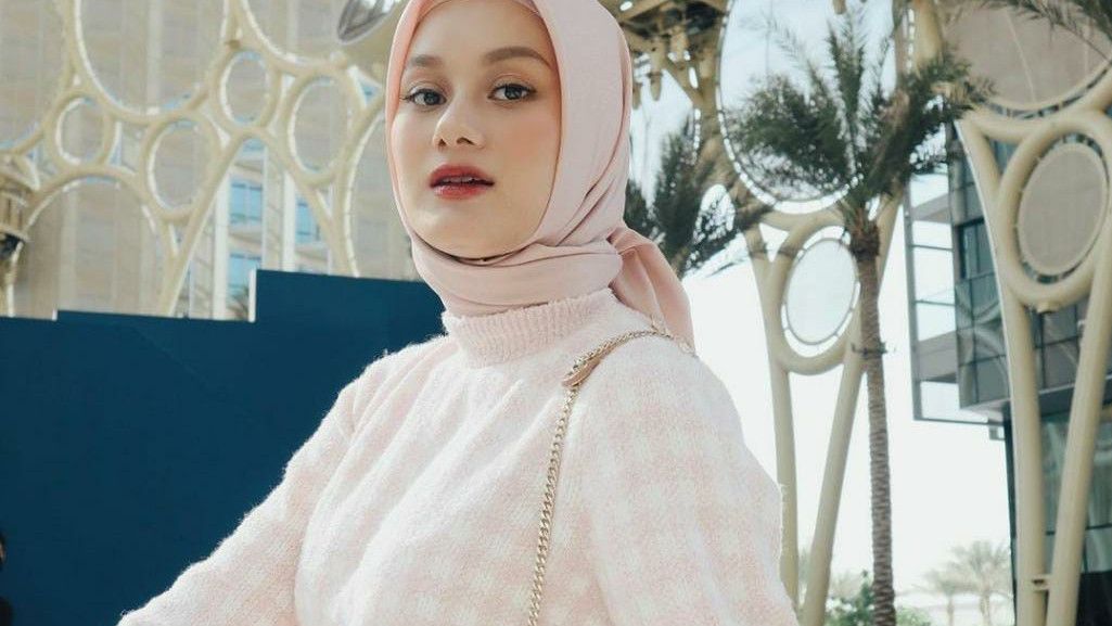 5 Ide Outfit Lebaran Ala Artis Indonesia, Tampil Lebih Fresh dan Cantik Maksimal
