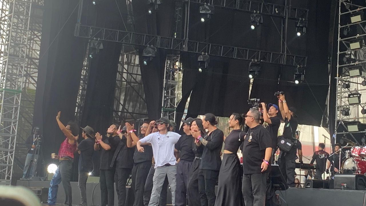 Pestapora Sudah Meriah Sejak Pagi, Salat Jumat Berjemaah lalu Dihibur Slank-Sal Priadi