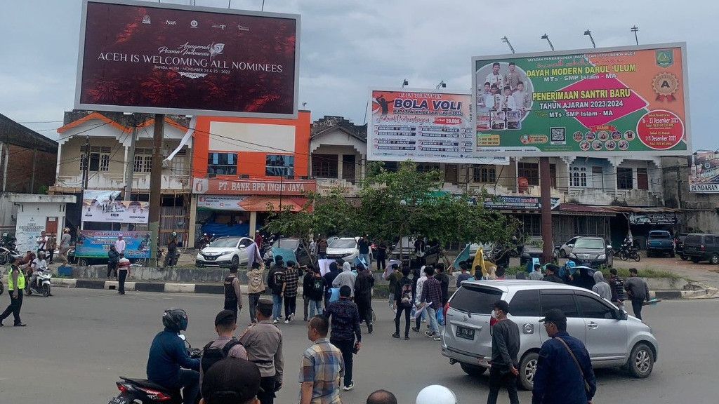 Pemuda di Aceh Gelar Unjuk Rasa Tolak Kedatangan Anies Baswedan