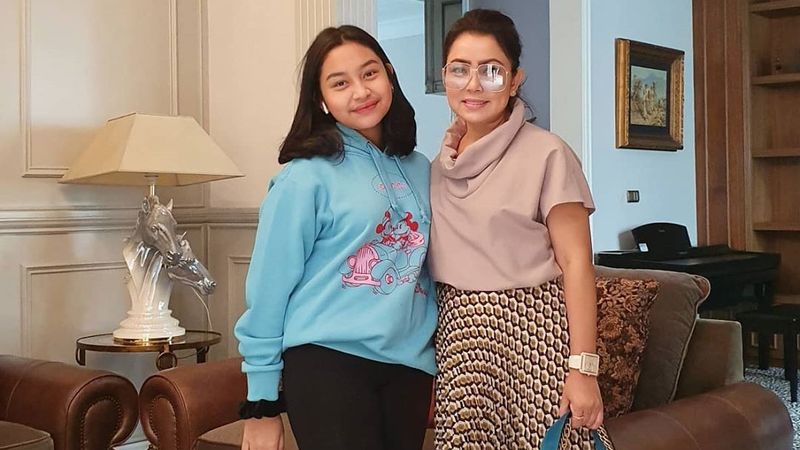 Onam ogli va qizini jinsiy aloqada ushlab turadi