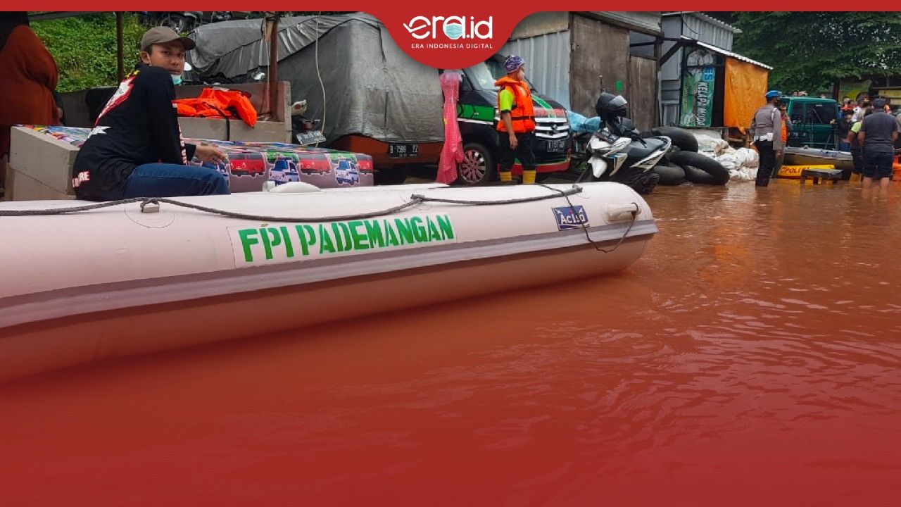 Posko FPI di Banjir Cipinang Melayu DIbubarkan Polisi