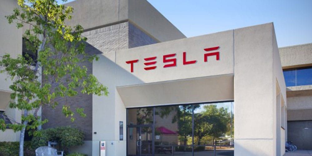 Baru Tiga Hari Kerja, Insinyur Baru di Perusahaan Mobil Tesla Dipecat, Alasannya Sangat Fatal