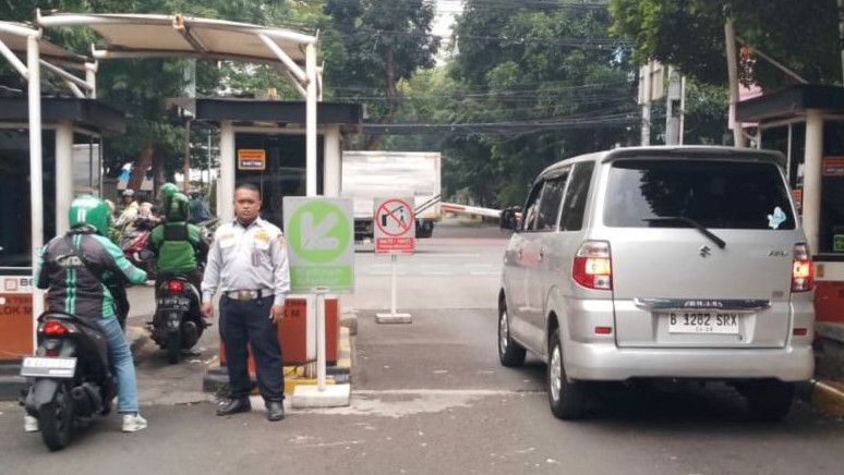 Pemprov DKI Minta Operator Pecat Juru Parkir yang Pungut Bayaran Dua Kali di Blok M