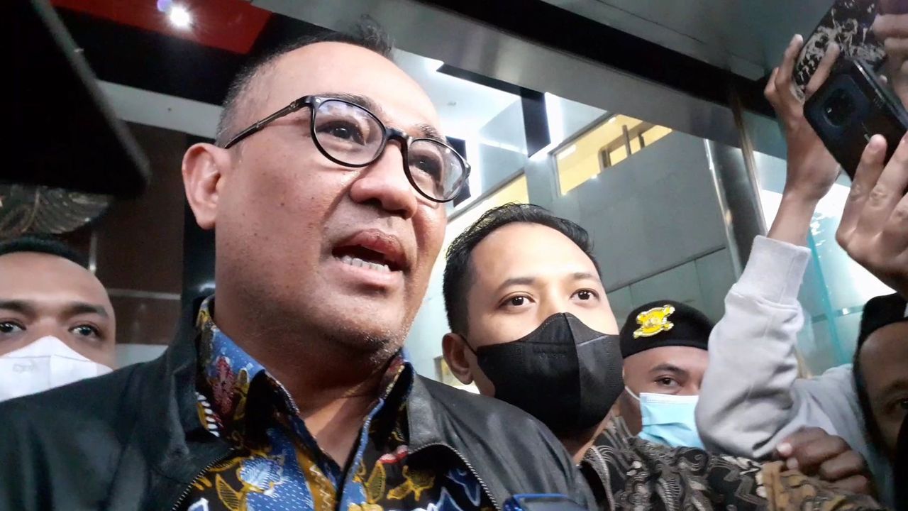 Klarifikasi 8,5 Jam di KPK, Rafael Bungkam Ditanya Sumber Kekayaan: Saya Lelah Tolong Kasihan
