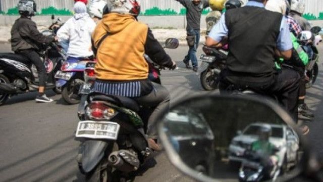 Lampu Merah Cawang Diduga Dirusak Biar Pak Ogah Enak Bekerja Mengatur Lalu Lintas