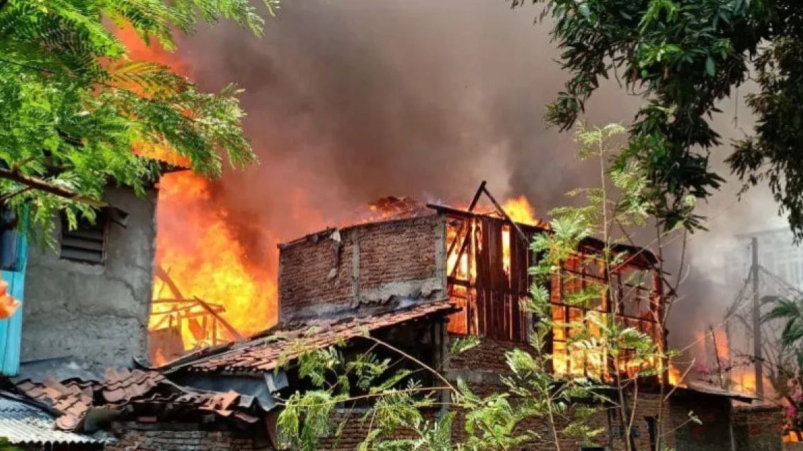 Kebakaran Hanguskan 8 Rumah di Makassar, Bocah 7 Tahun Tewas Terjebak Api