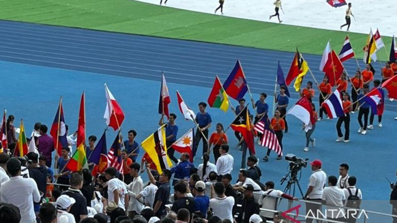 Bendera Merah Putih Terbalik pada Pembukaan SEA Games 2023, Menpora Kamboja Minta Maaf ke Menpora Dito