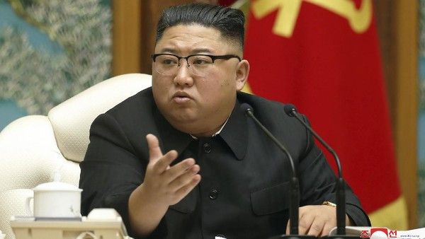 Kim Jong-un Pimpin Latihan Militer dan Serukan Persiapan Perang