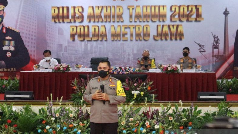 Kapolda Metro Fadil Imran Minta Maaf Atas Kekurangan dan Perilaku Anggotanya: Maaf Telah Menyakiti Perasaan Masyarakat..