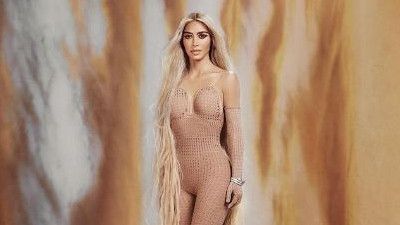 Bak Rapunzel di Cover Majalah Allure, Seksinya Kim Kardashian Seperti Tak Pakai Baju