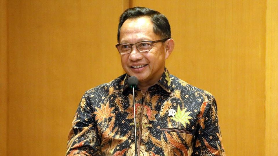 Mendagri Izinkan Kepala Daerah Jalan-Jalan Keluar Negeri, Selamat Tinggal Efisiensi