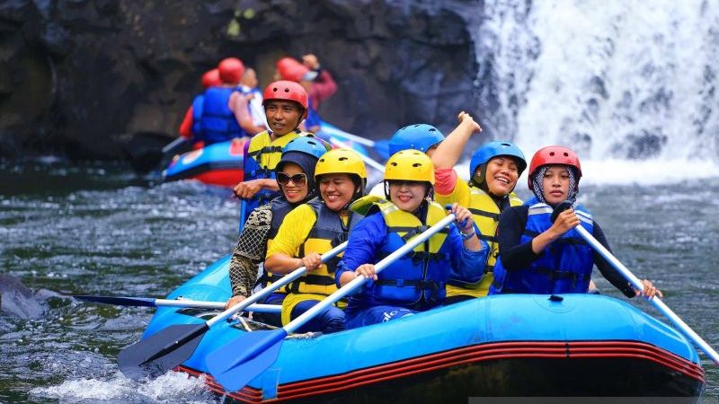 Ada Paket Destinasi Wisata Unggulan di Bengkayang Kalbar ...