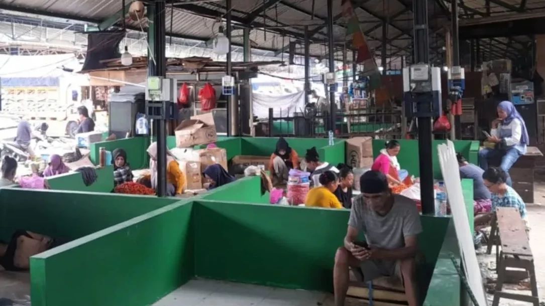 Ratusan PKL Pasar Induk Kramat Jati Korban Pungli Preman Berkedok Ormas Direlokasi
