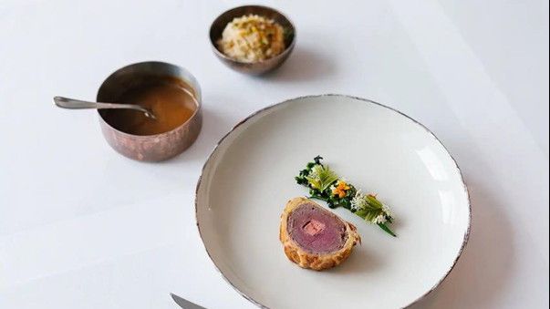Rasa Nusantara dan Teknik Eropa dalam Menu Fine Dining di Ubud