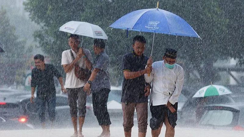 BMKG: Hujan Diprakirakan Guyur Sebagian Besar Wilayah Ibu Kota Provinsi