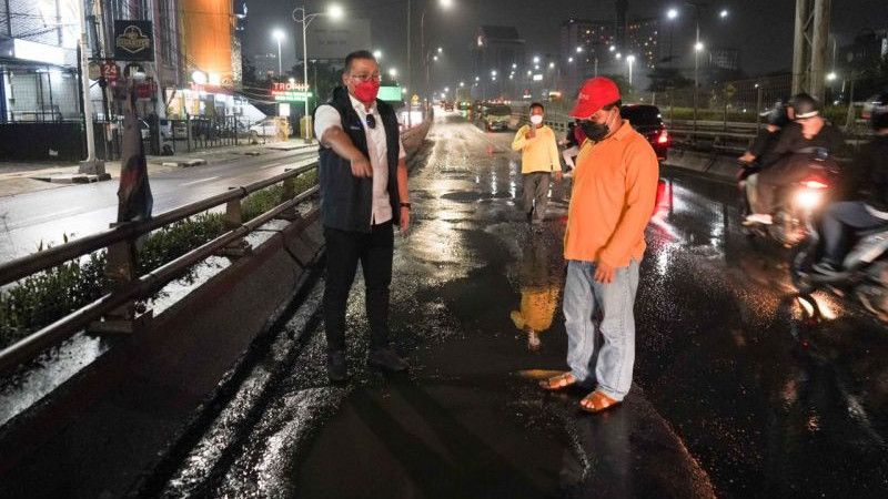 Teganya Anies, Bikin Kader PDIP Mengeluhkan Jalanan Rusak di Jakarta